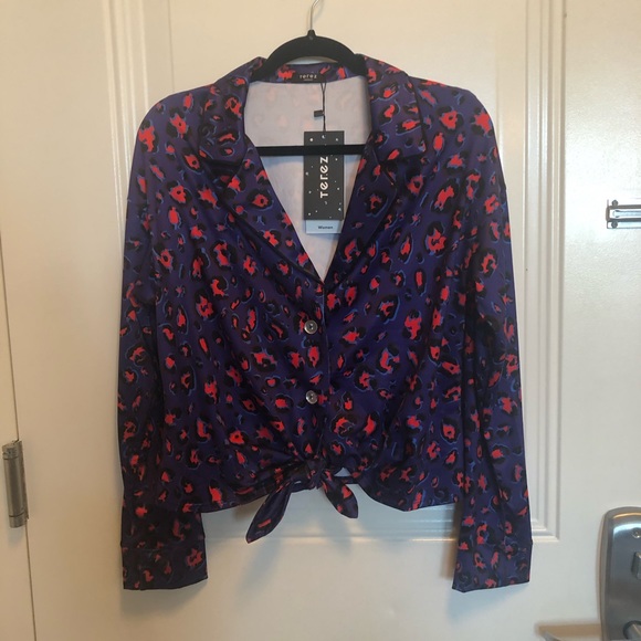Terez Electric Cheetah Tie-Front Button Down Top - Picture 4 of 16